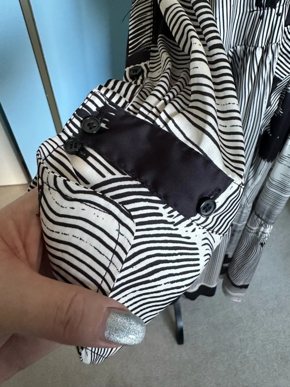 H&M Patterned Wide Dress - Picture 12 of 12